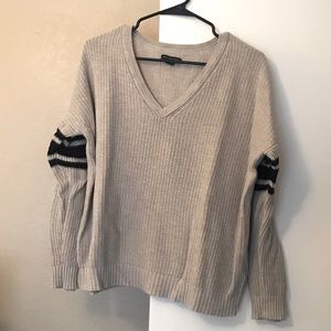 LAST CALL AE Gray w/ Black Stripe V-Neck Sweater Size L